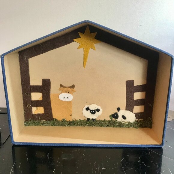 Nativity Set Creche Manger Scene Christmas Decorations Handcrafted 7 Figurines - Picture 4 of 4